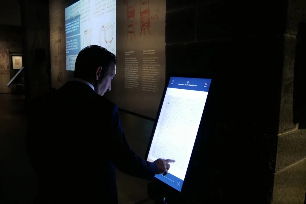 Immersive installation for museum